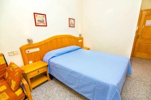 hostal-loscorchos-fuengirola