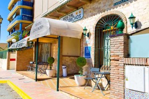 hostal-loscorchos-fuengirola