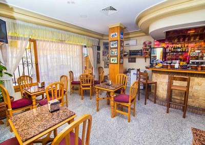 hostal-loscorchos-fuengirola