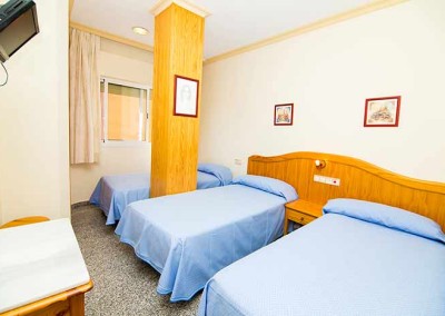 hostal-loscorchos-fuengirola