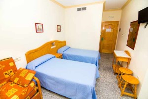 hostal-loscorchos-fuengirola