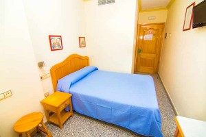 hostal-loscorchos-fuengirola